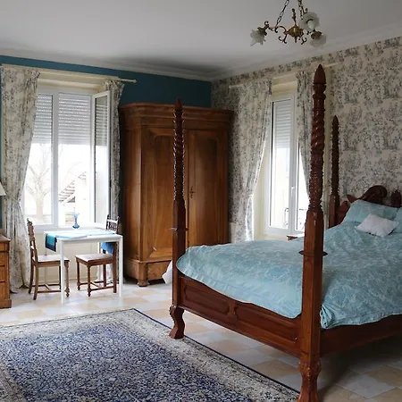 Chateau De Chazelles - Haute Loire