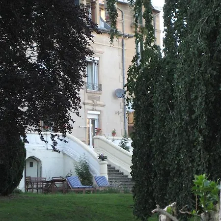 Chateau De Chazelles - Haute Loire *